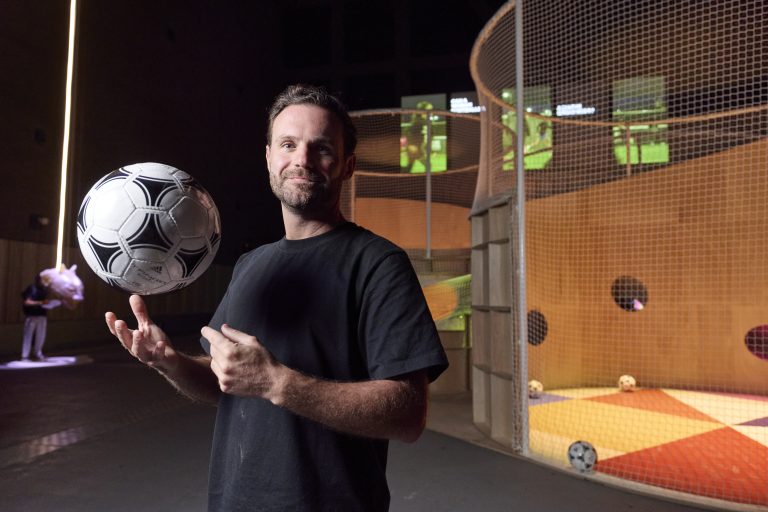 Football City, Art United